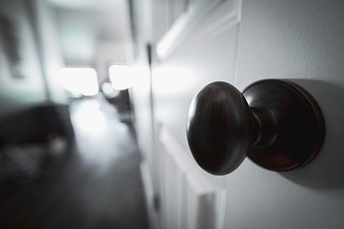 10 Ways to Handle a House Lockout